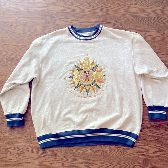 Rare Vintage Disney World Tour Crewneck XL